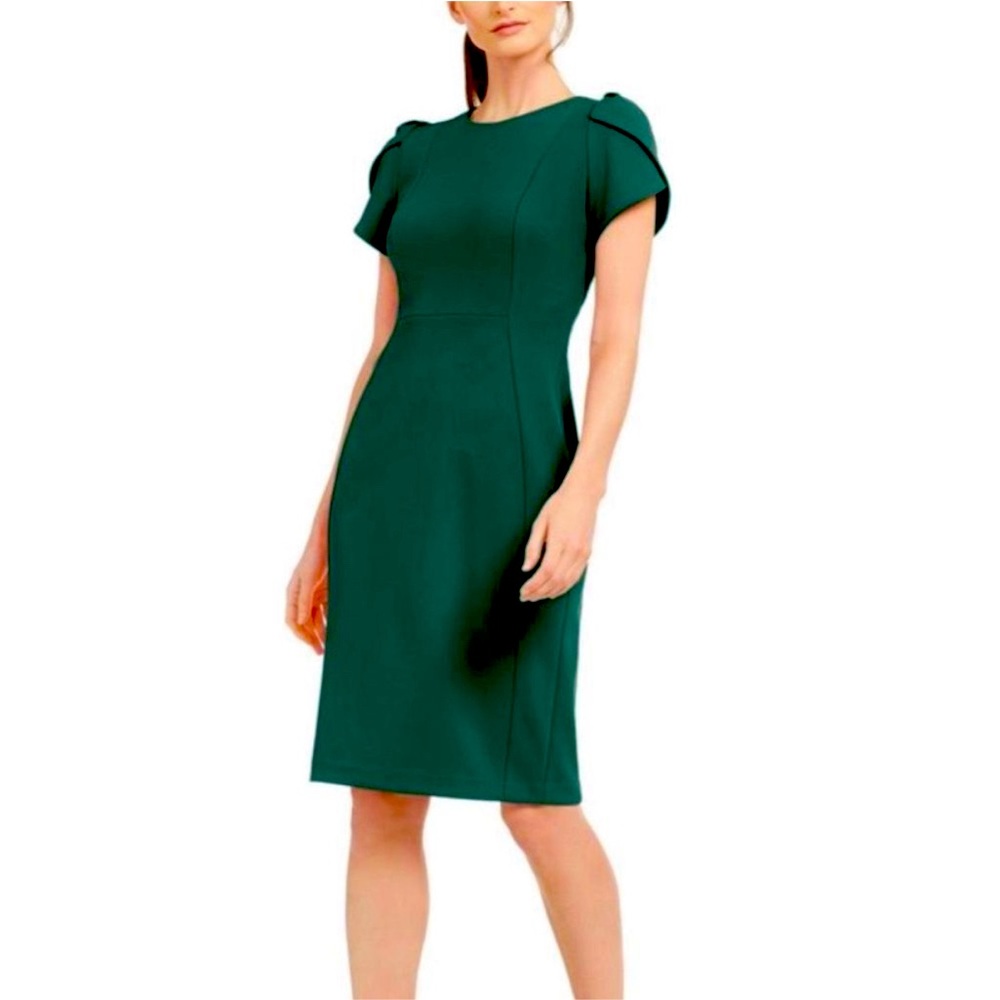 There is a beautiful dress to look beautiful and elegant